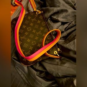 Great condition Louis Vuitton bag